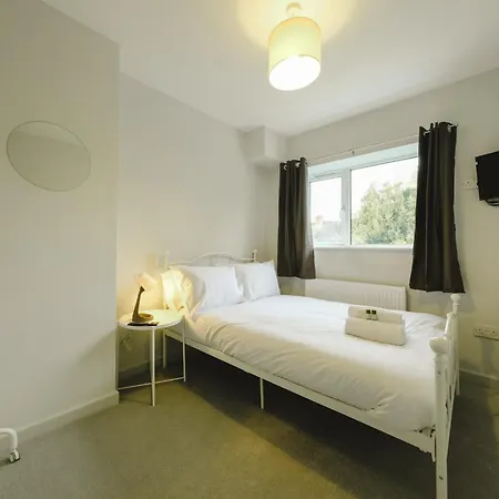 Wordsworth 6 Bedroom House * Бристоль